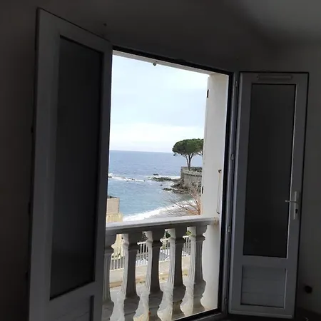Villa Les Pieds Dans L'eau
